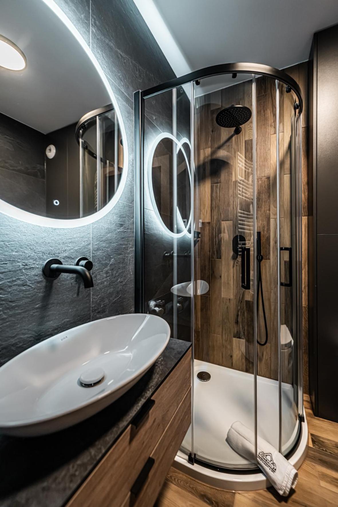 Stonehill24 - Apartament & Spa Szklarska Poreba Luaran gambar